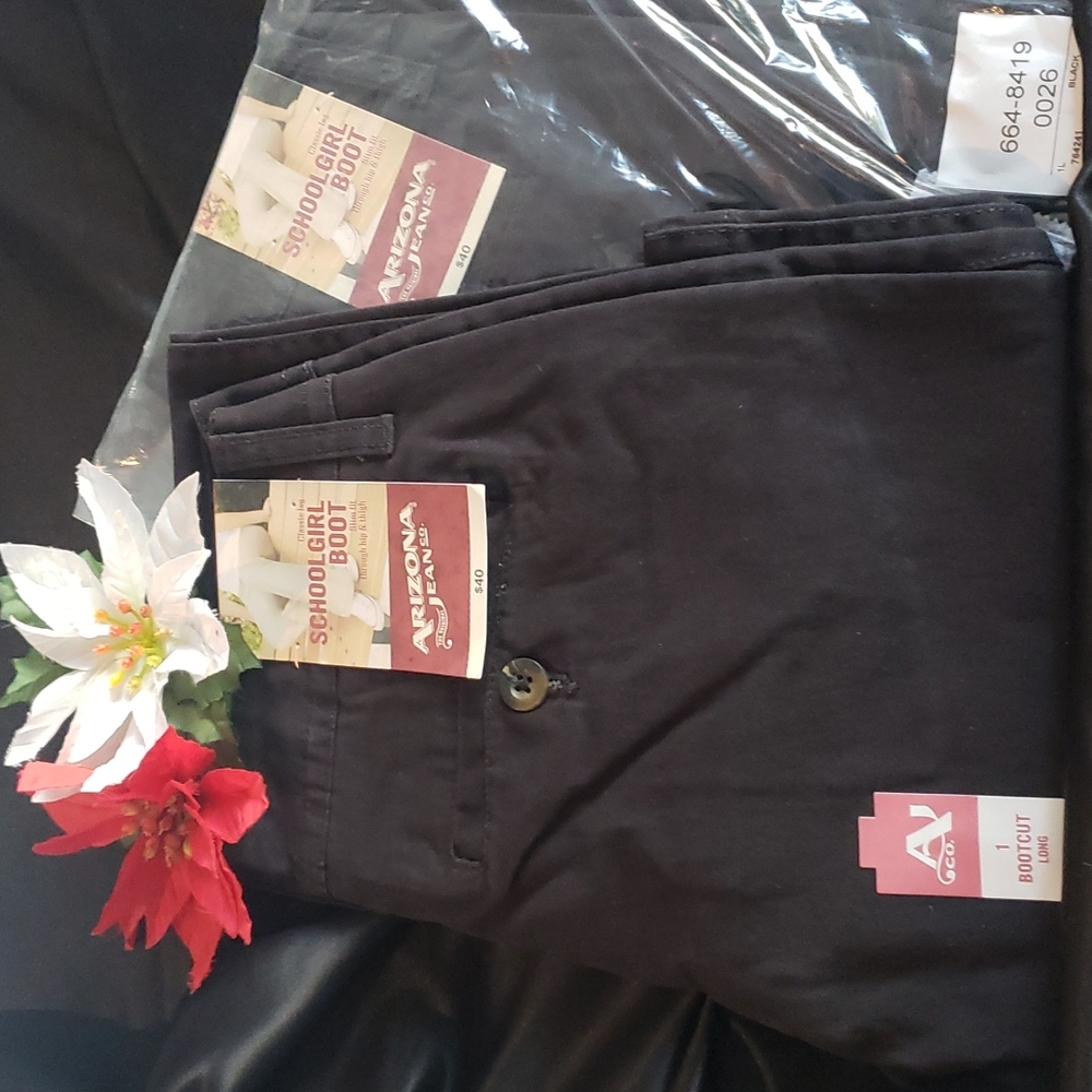Girls Arizona Jeans Schoolgirl pants size 1 (2)